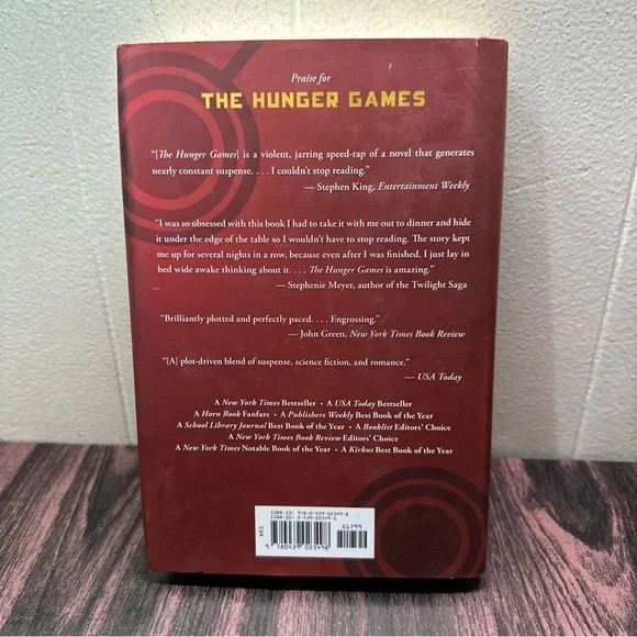 The Hunger Games Book Set - Black, Blue, Red Covers. 5 Books - Picture 3 of 12